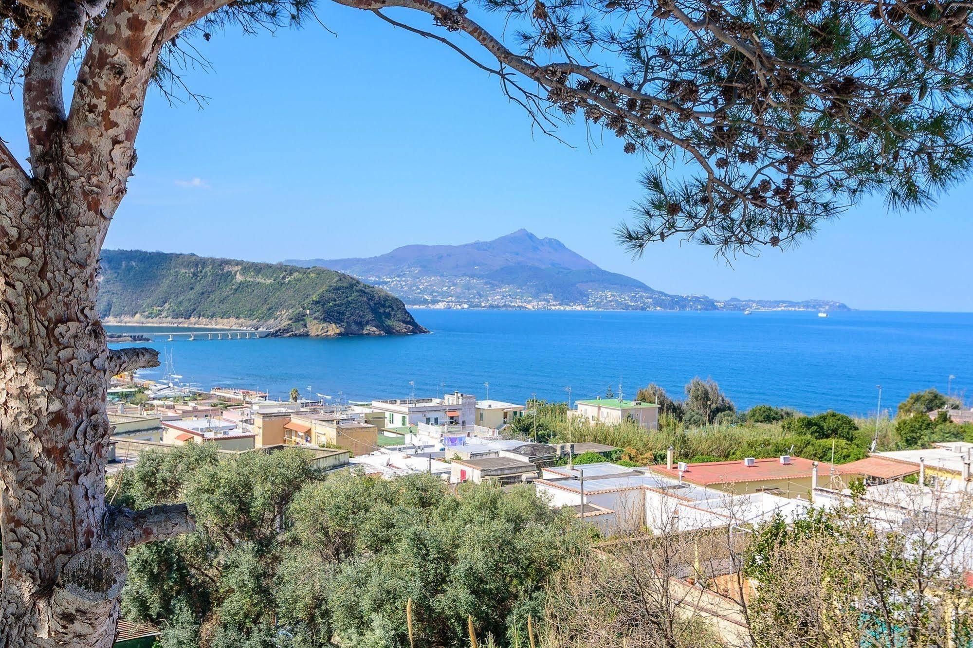 Hotel Riviera Procida Exteriör bild